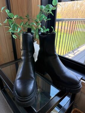 Wild Fable/Target Black Boots with Side Zipper